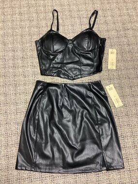 Madden NYC Faux Leather Black Bustier Bra Cup Top & A-Line Slit Mini Skirt S 3-5